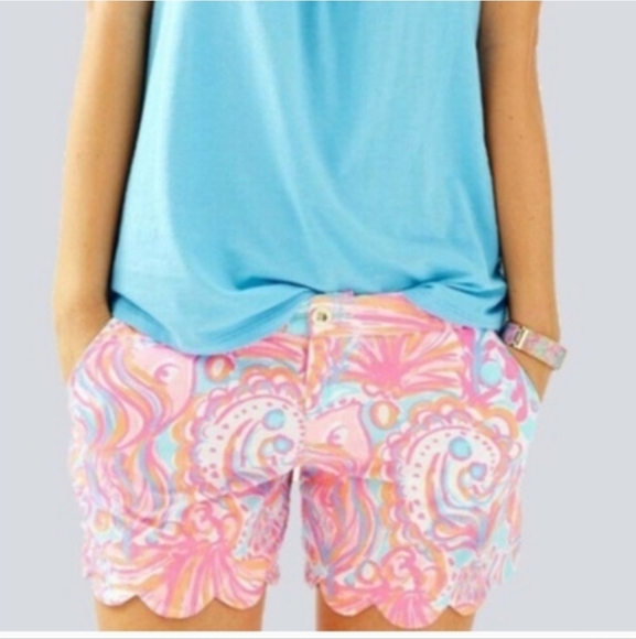 LILLY PULITZER buttercup shorts in too much bubbly  size 2 - Picture 1 of 16